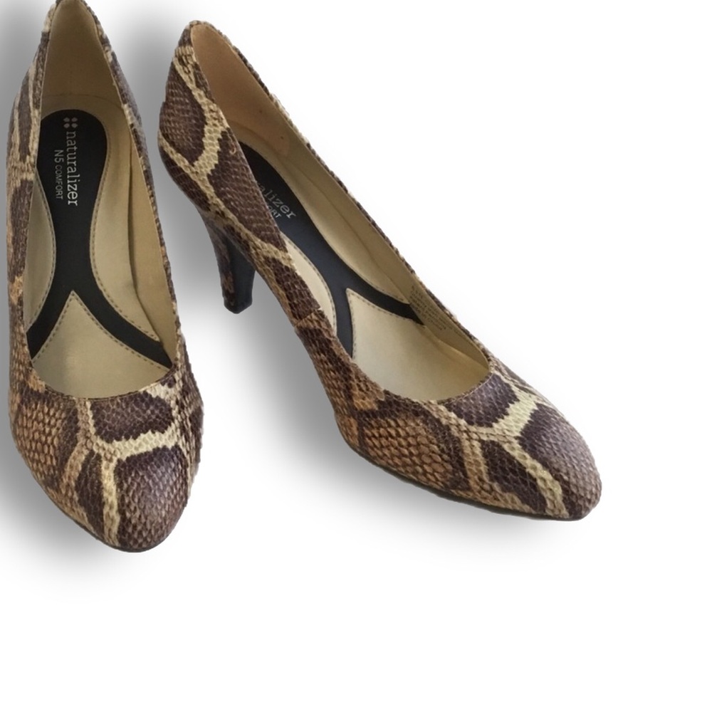 Naturalizer Brown Snake Print Leather Pumps